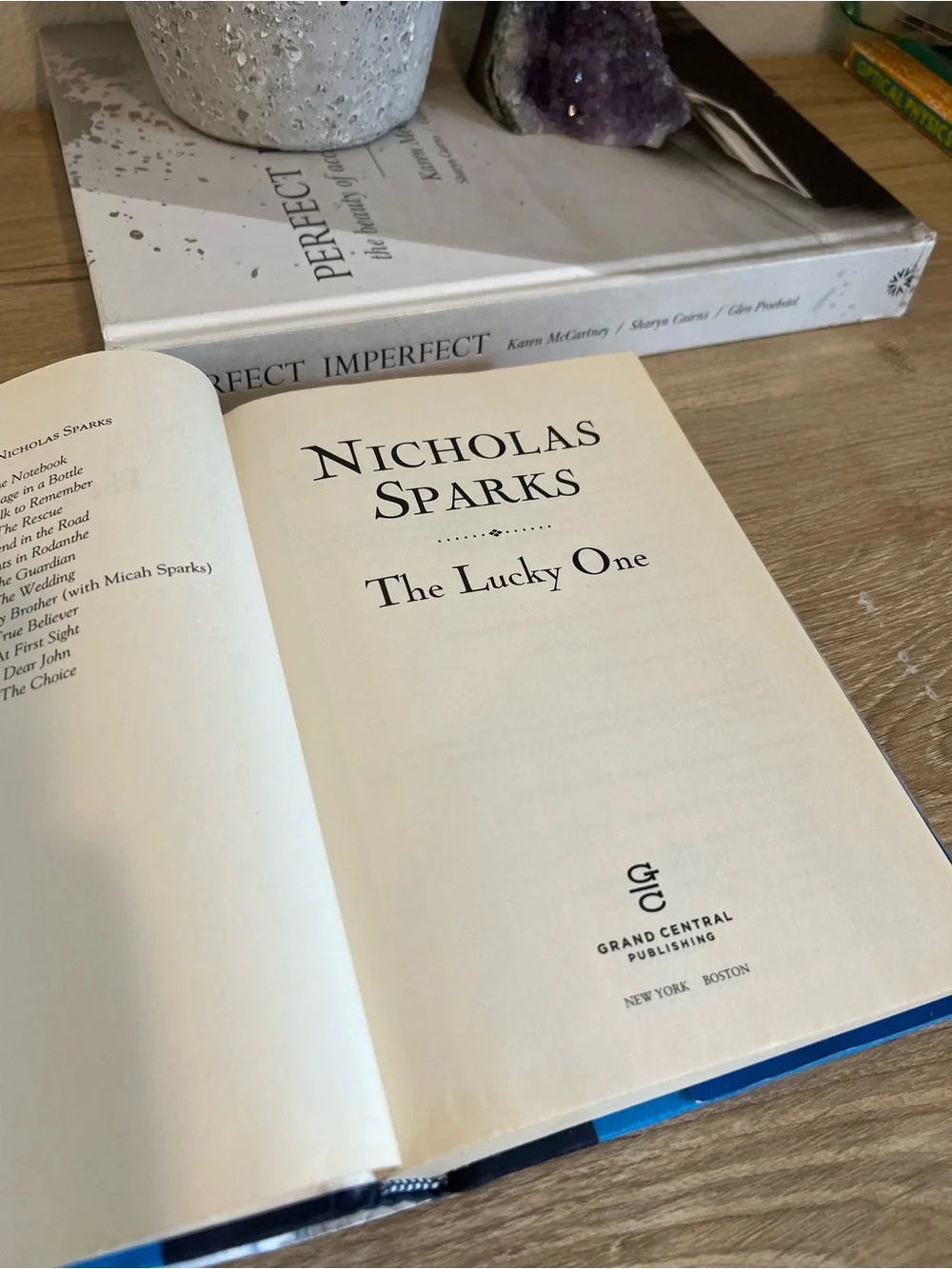 The Lucky One Nicholas Sparks Hardcover 2008 First Edition Romance Novel